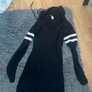 Size small black light weight long sleeve dress
